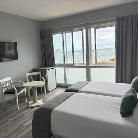 科隆海滩公寓 公寓 *