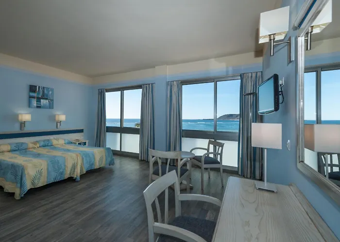 كولون بلايا شقة