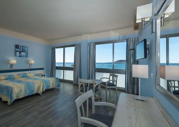 كولون بلايا لاس بالماس دي غران كاناريا