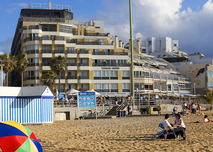 كولون بلايا شقة *