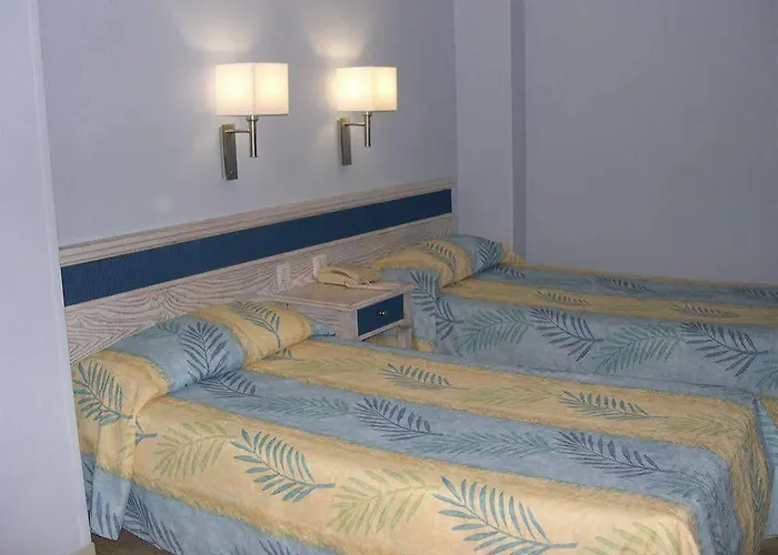 كولون بلايا شقة *